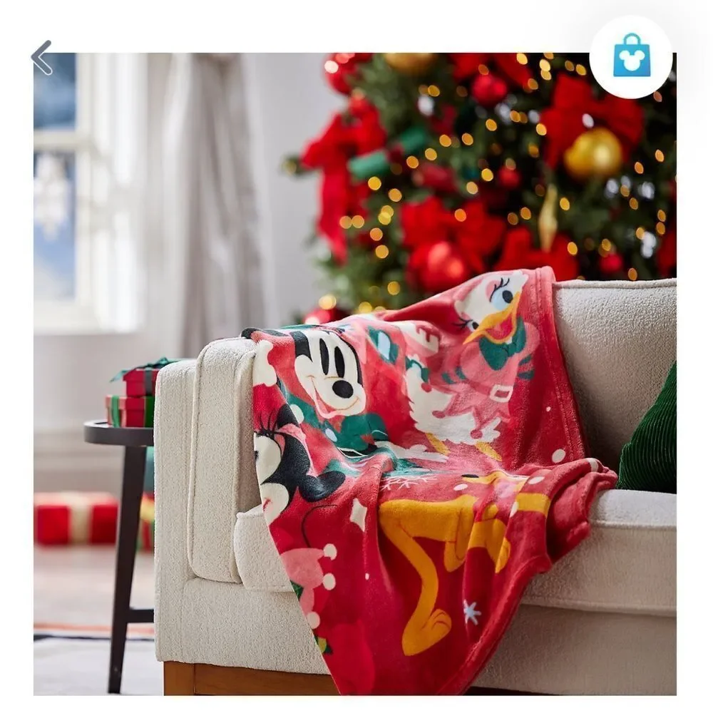 Disney Mickey Mouse and Friends Holiday Throw NWT
